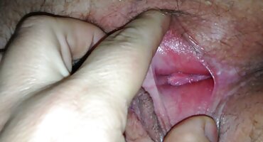 shop bán sex toy Keira đưa ra một công việc phim sex học đường thổi cho người thuyết trình.